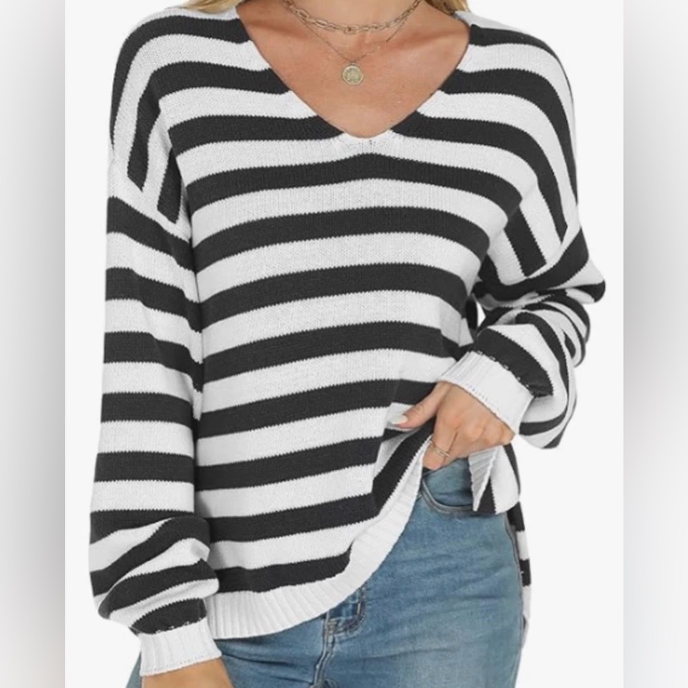 Tanou Women's Striped Long Sleeve V Neck Side Split Sweater